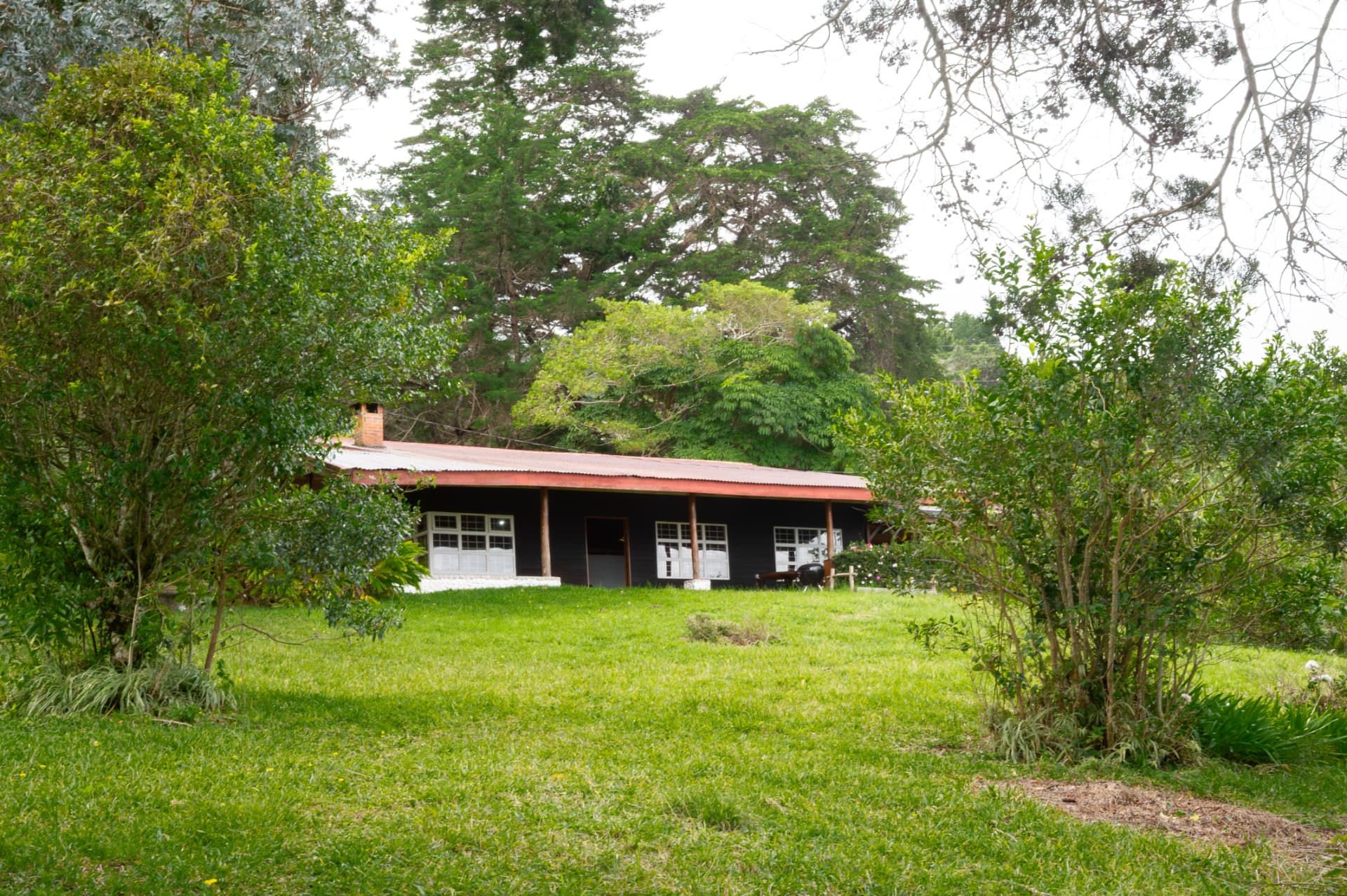 Amplia propiedad en Santo Domingo de Santa Bárbara de Heredia 8