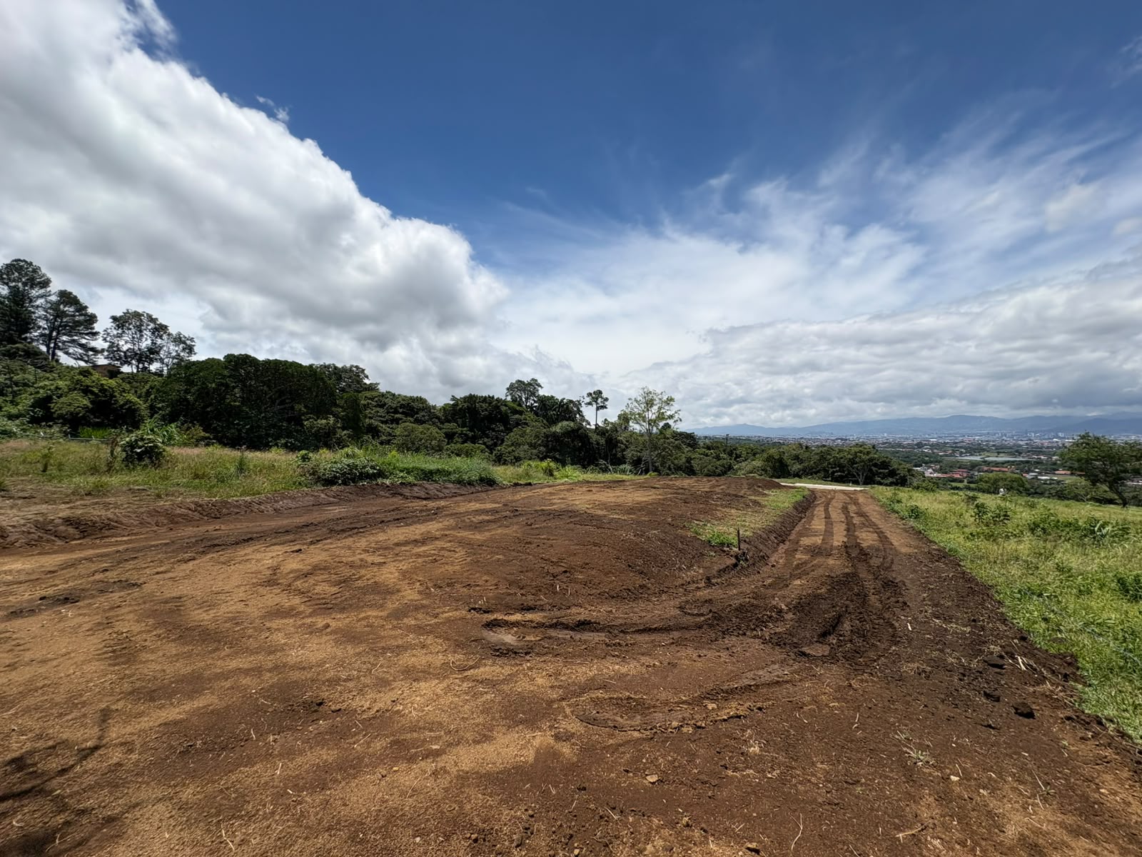 Lote en Condominio Barons, Santa Bárbara de Heredia 5