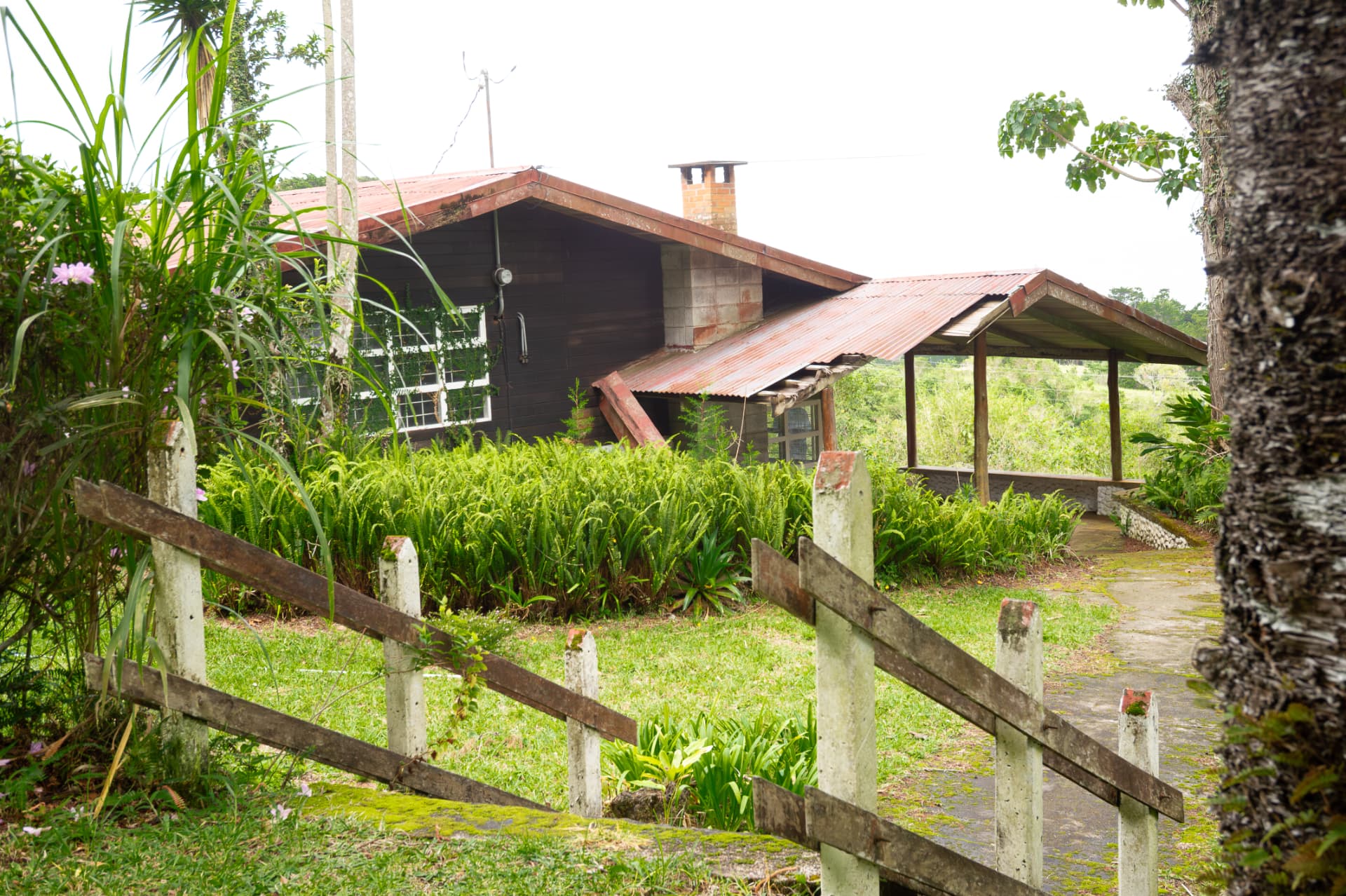 Amplia propiedad en Santo Domingo de Santa Bárbara de Heredia 10
